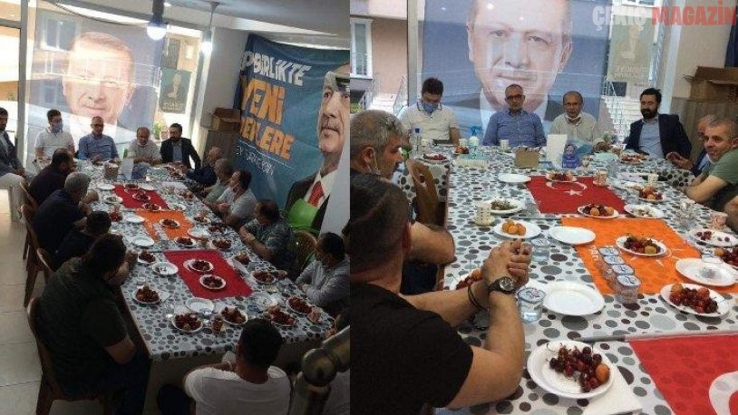 AKP’li başkan Türk bayrağını sofra bezi yaptığı için özür diledi