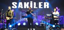 Sakiler, Beylikdüzü Migros AVM’de konser verdi.