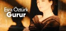 ESRA ÖZTÜRK MÜZİK DÜNYASINDA KURALLARIMLA İLERLİYORUM