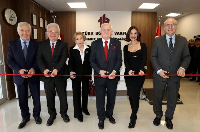 AVRUPA’NIN EN DONANIMLI DİYALİZ MERKEZİ TÜRK BÖBREK VAKFI TARAFINDAN İSTANBUL’DA HİZMETE AÇILDI!