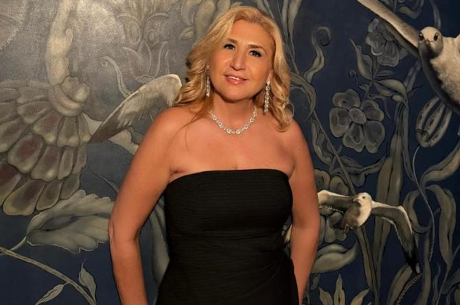 AYŞEN NEMUTLU’DAN RUHLARA DOKUNAN İLK ALBÜM