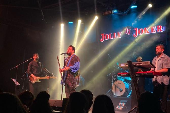 Sakiler’den muhteşem konser  Ustalara saygı duruşu