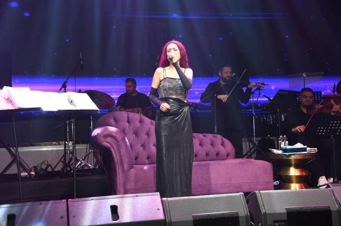 Renkli Yıldız