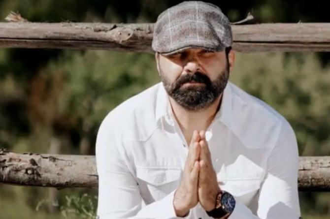 Hakan Bural’dan Duygusal Bir Yorum: “Bu Ayrılık” Müzikseverlerle Buluştu