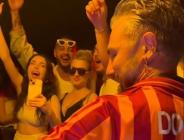 ÜNLÜ DJ DOĞUŞ ÇABAKÇOR ,PAZAR GÜNLERİ EĞLENMEYİ SEVENLER İÇİN MİXERİN BAŞINA GEÇİYOR.