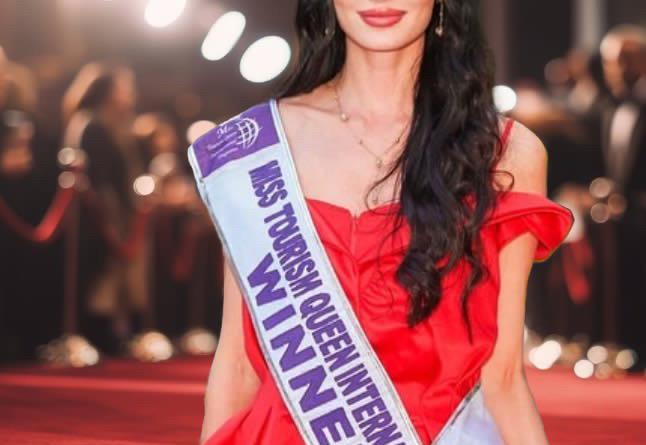 Olga Karat, Miss Eurasia Tacını 20 Yıl Sonra Yeni Kraliçeye Devretti