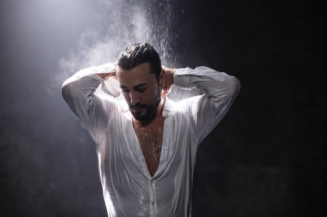 Yakışıklı Şarkıcı Fıratcan’dan Duygulara Dokunan Yeni Cover: “Dokun Bana” Yayında !!!
