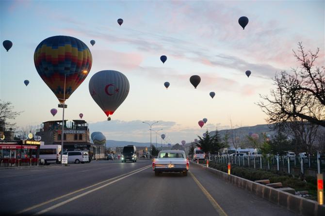 Klasik Otomobiller Kapadokya’da Baharı Karşıladı