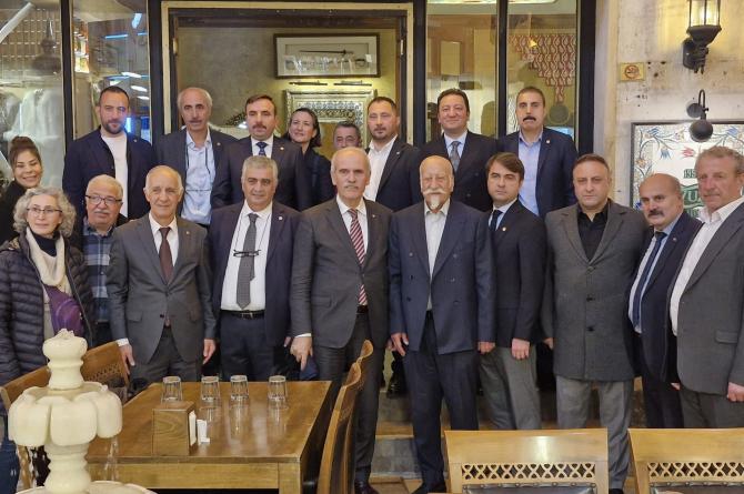 Tarihi Çarşılar Federasyonu Olağan Genel Kurulu Kapalıçarşı’da Gerçekleştirildi