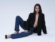 HANDE GÖKTEPE: “HAYALLERİMİN PEŞİNDEN GİDERKEN AŞK ZATEN YOLUNU BULUR”