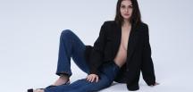 HANDE GÖKTEPE: “HAYALLERİMİN PEŞİNDEN GİDERKEN AŞK ZATEN YOLUNU BULUR”
