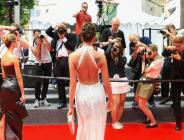 Yağmur Karlı Cannes Kırmızı Halı’da Büyüledi