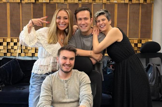 ZİYNET SALİ’DEN 25. SANAT YILINA ÖZEL SÜRPRİZLER VE DEV KONSER!