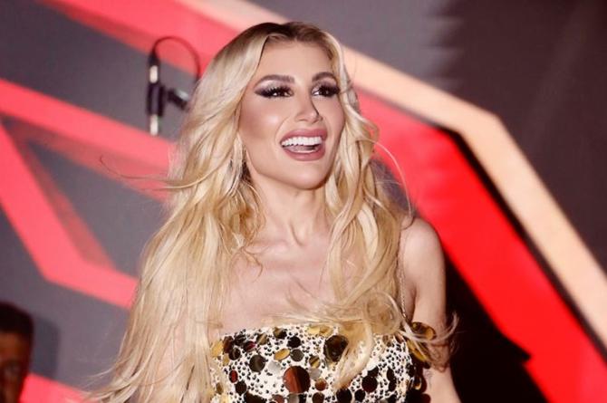 İREM DERİCİ ALAÇATI’YI SALLADI!