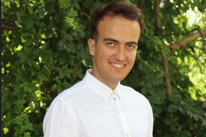 DERYA ŞEN’DEN KEMAL SUNAL PROJESİ