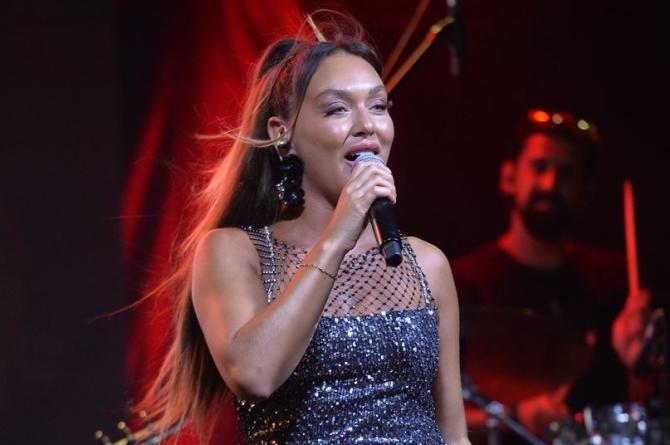 Cerem Onurluer’den Bodrum’da Müzik Dolu Gece