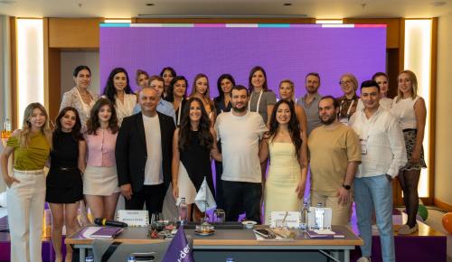 Maruderm Hızla Büyüyor: 1500’ü Aşkın Eczanede Başarı Kutlaması