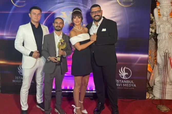 ALTIN YILDIZ ÖDÜL TÖRENİNDE EREN KESER DİŞ KLİNİĞİ DİKKAT ÇEKTİ